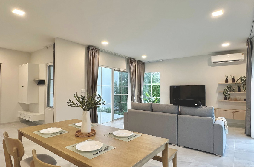 House with Shared Pool in Bangnatrad 